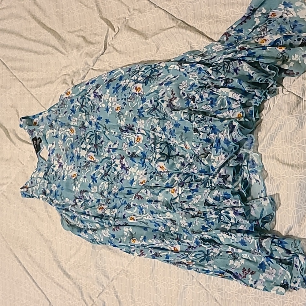 🔥Charlie Paige floral top